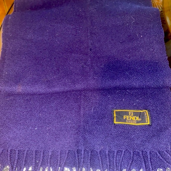 FENDI SCARF - Picture 4 of 5